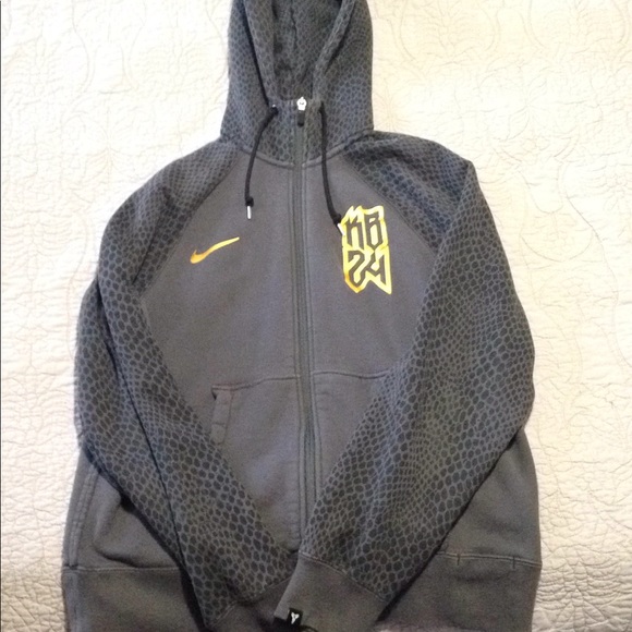 kobe nike sweatshirt